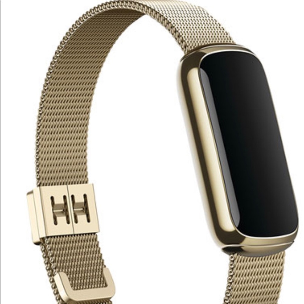 ✨ISO✨ Fitbit Luxe Gold Mesh Strap